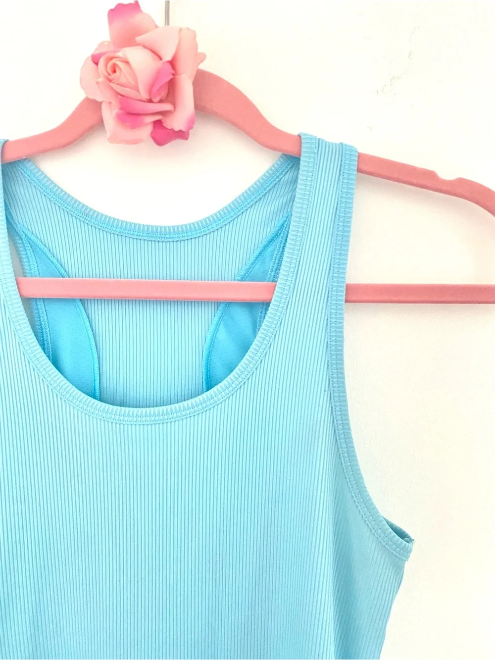 💕Pretty Blue Ribbed Racerback Tank Top SZ M - Picture 3 of 8